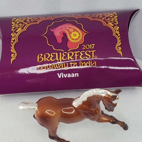 Breyer Breyerfest Gateway To India Vivaan 2017 Stablemate #711254 - Picture 2 of 7